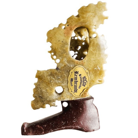 Image 1 of Figurine vintage chinoise en stéatite sculptée à la main représentant une grappe de raisin avec feuilles et raisins, années 1960