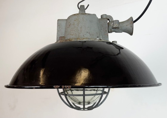 Image 1 of Lampada a sospensione industriale a gabbia in ghisa e smalto nero, anni '60
