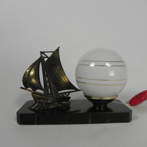 Art Deco desk lamp with sailboat and globe on marble base, 1930s – tafellampen, Metal, Vintage (photo 2 of 15)
