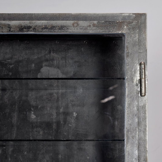 Image 1 of Armoire à pharmacie en fer poli, années 1930