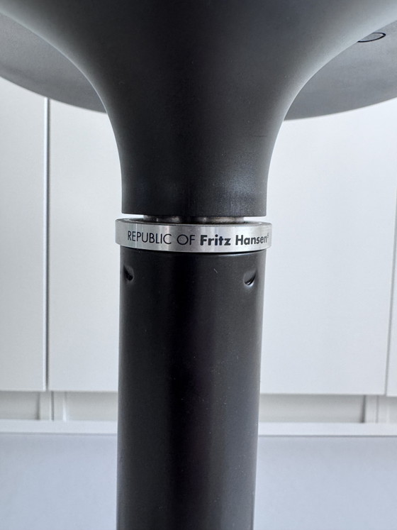 Fritz Hansen Rin Chair – Draaistoelen, Aluminium, Textile (photo 6 of 7)