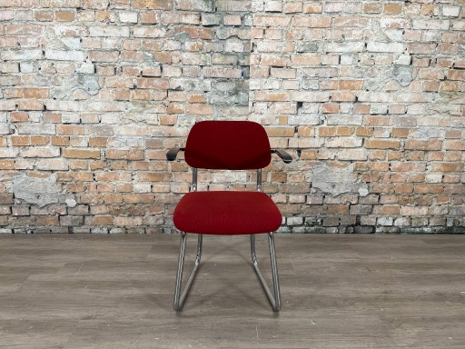 Ahrend Freischwinger Stuhl mit Rohrrahmen – Rot | Ahrend Design