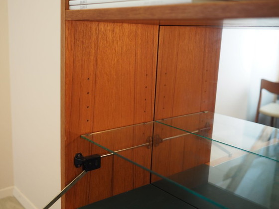 Estantería danesa de teca con mueble bar iluminado, estilo danés moderno de los años 70. – Librerías, Wood (photo 11 of 22)