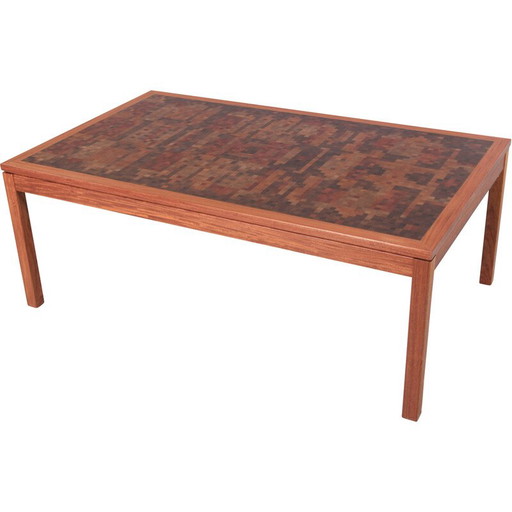 Mesa de centro vintage escandinava con marquetería de madera.
