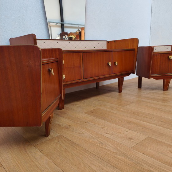 Image 1 of Ensemble tables de chevet vintage milieu du siècle avec coiffeuse - Prix