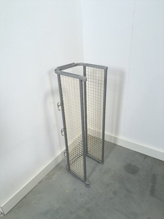 Image 1 of Habo Wandgarderobe mit weißem Netzgewebe, Nr. 12