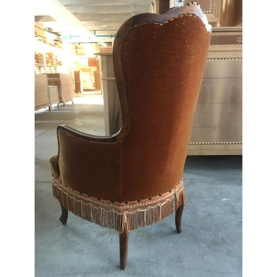 Image 1 of Fauteuil en noyer recouvert de velours Dralon, fin du XXe siècle