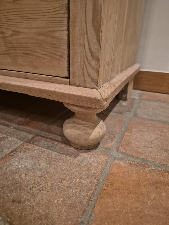Image 1 of Strakke Antieke Grenen Ladekast 