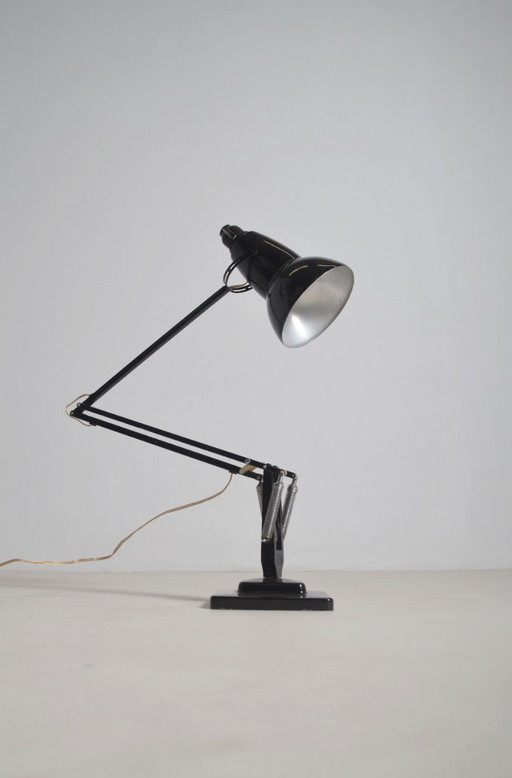 Anglepoise 1227 table lamp designed by George Carwardine