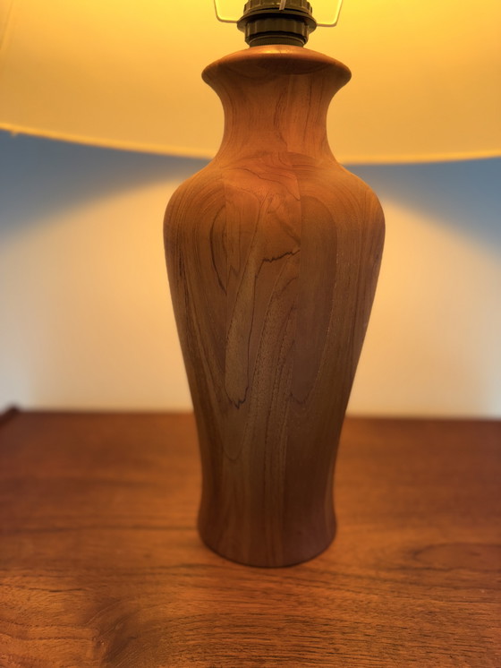 Image 1 of Lampada da tavolo vintage in teak XL, Dyrlund &#39;80