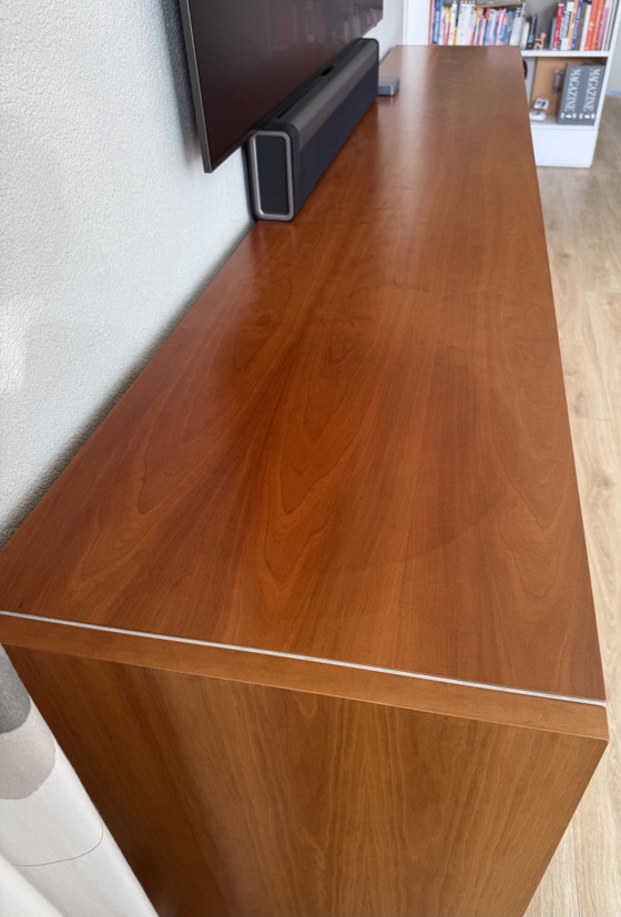Pastoe L-series Sideboard cherry wood / cream white / aluminum handles – Aluminium (photo 3 of 6)