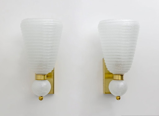 Pair of Mid-Century Modern Brass and "Pulegoso" Murano Glass Sconces