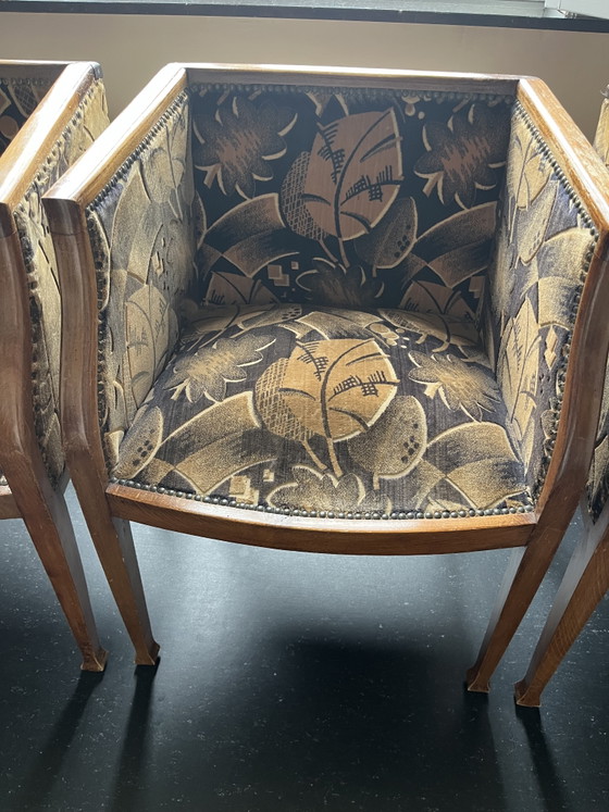4 Art Deco 'Barrel' Armchairs (Side chairs) Dating From The Years 1920–1930. – Wood, Textile (photo 4 of 15)