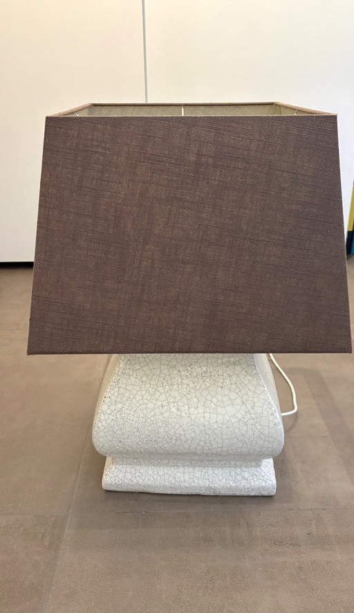 Brynxz table lamp white crackle