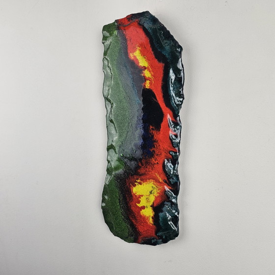 Image 1 of Vintage West-Duitse Fat Lava Muurplaquette Gemaakt Door Vulkan Keramik / Ostara Fliesen. Kleuren: Rood, Geel, Blauw en Groen.