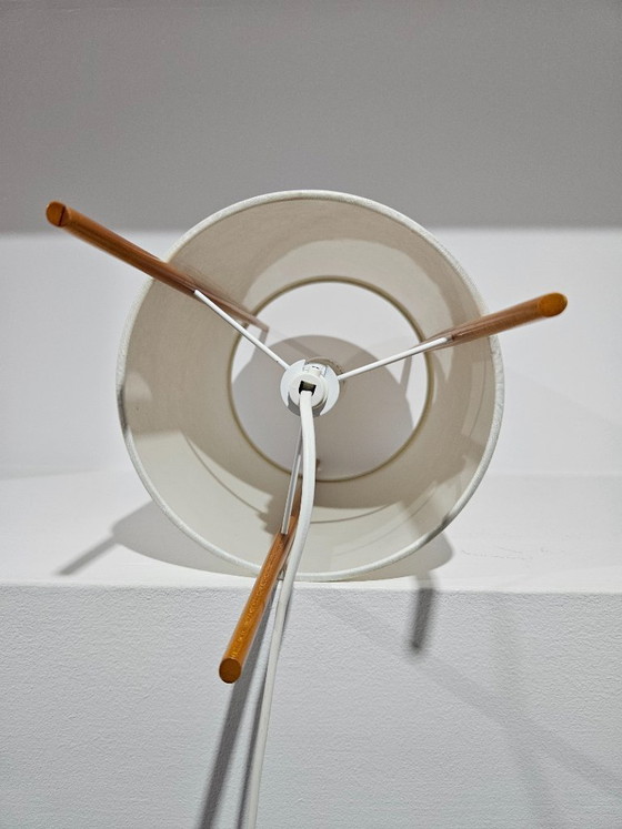 Image 1 of Cilindrische bureaulamp "No 9", Isamu Noguchi, Knoll, jaren 1940.