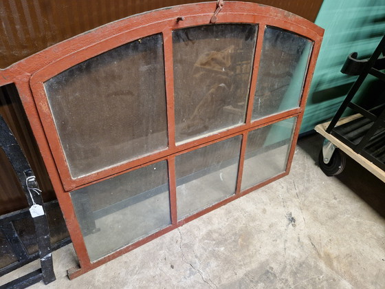 Image 1 of Ancienne fenêtre d'écurie