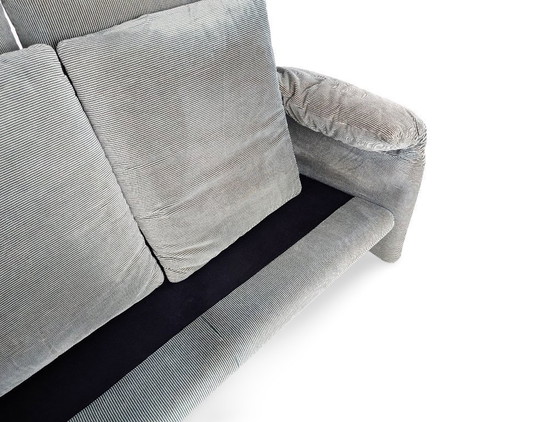 Image 1 of Cassina Maralunga 2-zitsbank Vico Magistretti corduroy stof bruingrijs