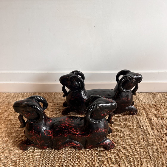 Image 1 of Tavolino da caffè in legno intagliato con testa di ariete doppia, circa 1970