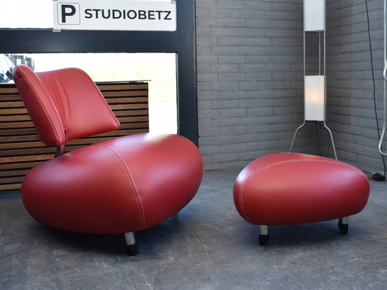 Image 1 of Wunderschöner Leolux Pallone Design-Sessel in neuwertigem Zustand, inklusive Fußhocker.