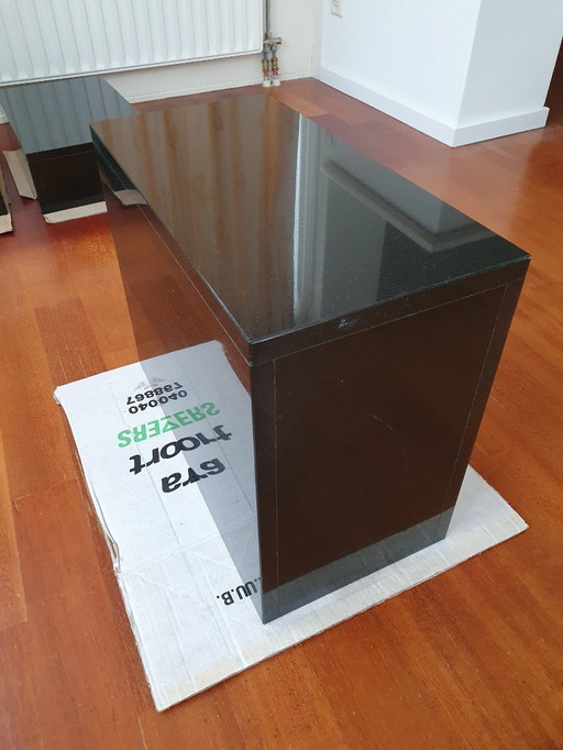 Zoccolo in granito con dimensioni (50 x 25 x 40) [cm]