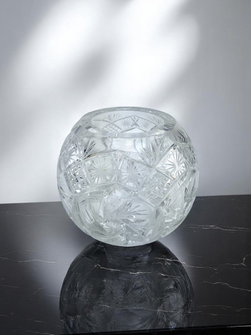 Lead crystal spherical vase bowl hand-cut