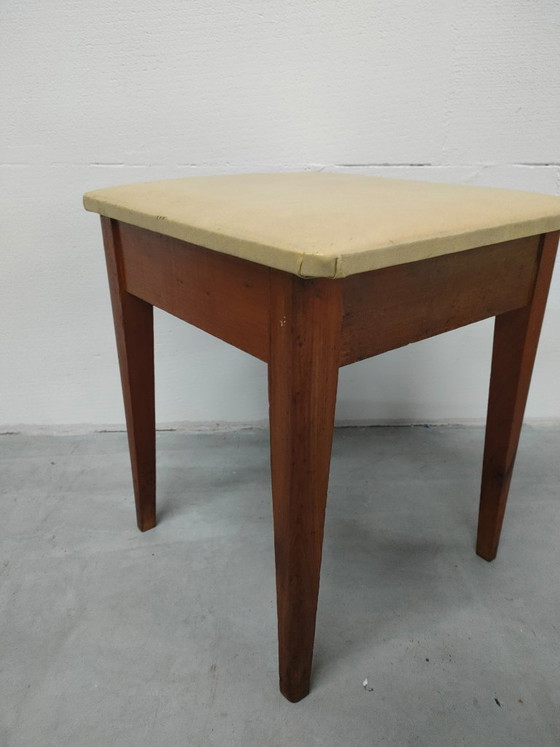 Image 1 of Tabouret d'appoint vintage de style scandinave, assise en similicuir, années 60/70