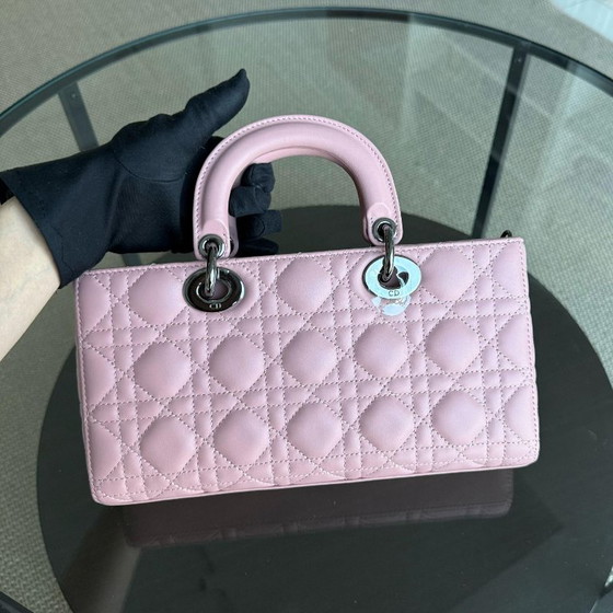 Image 1 of Dior Lady D-Joy Medium - Cannage lamsleer Sakura roze met zwarte hardware