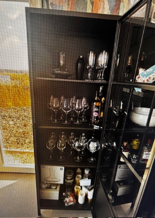 2 credenze industriali nere (1,77 x 59,5 x 49,5 cm) €250 per 2 credenze!