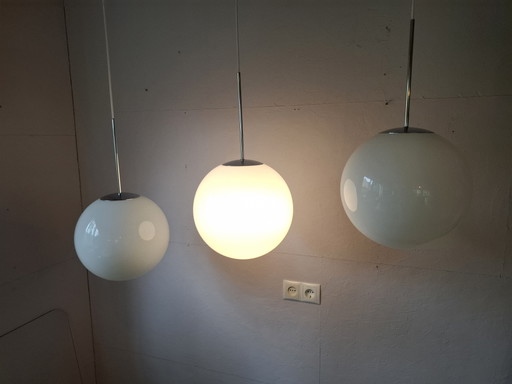 Juego de 3 lámparas colgantes vintage de Ikea – hanglampen, Chrome, Glass (photo 2 of 8)