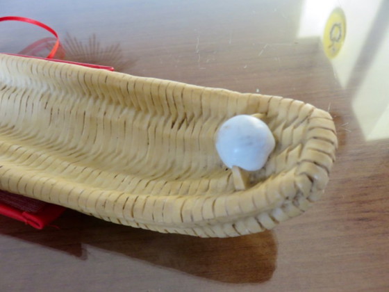 Image 1 of Pelota decorativa de resina, País Vasco, años 60-70.