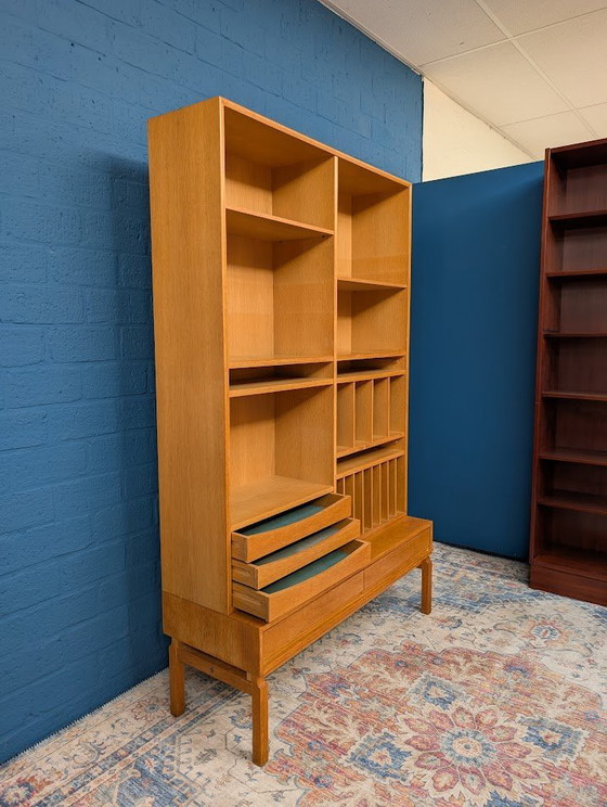 Image 1 of Libreria vintage in rovere / mobile porta dischi, Marian Grabinski per IKEA, anni '60