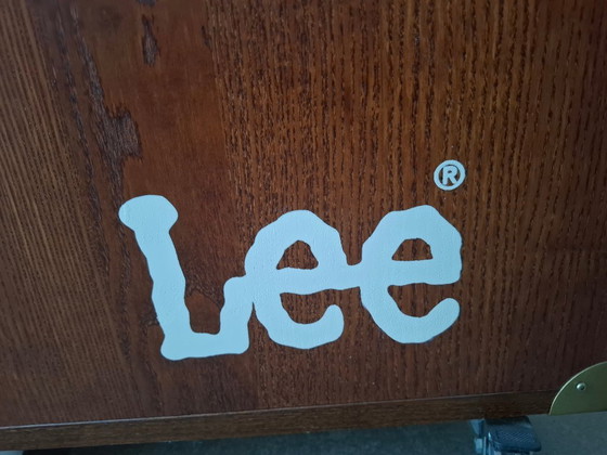 Rare Vintage Lee Jeans Wardrobe Trunk, Storage cabinet, Wood, Brass, Brown (photo 4 of 11)