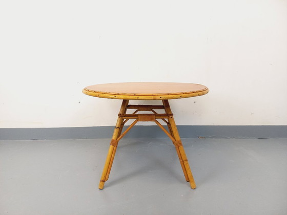 Image 1 of Vintage 1960s round coffee table in rattan and wood