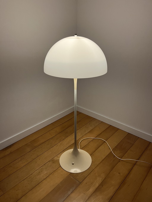 Louis Poulsen Lampadaire Panthella