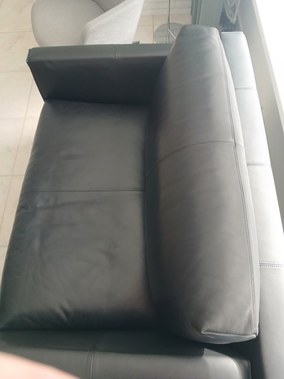 Image 1 of Canapé deux places Heelz de Design on Stock en cuir basque noir chic