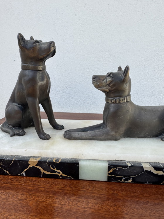 Image 1 of Statua di cane Art Déco in marmo e lega di zinco