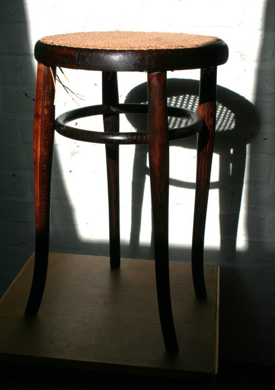 Image 1 of Tabouret Thonet signé