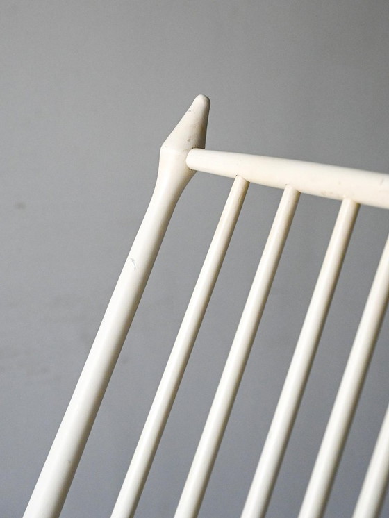 Image 1 of Fauteuil à bascule scandinave vintage en bois laqué blanc