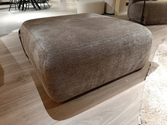 Brentino stool - 100x100cm – XOOON, Footstools & poufs (photo 2 of 3)