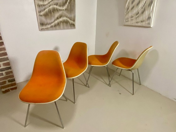 Image 1 of Juego de 4 sillas DSW Eames – Herman Miller (1952)