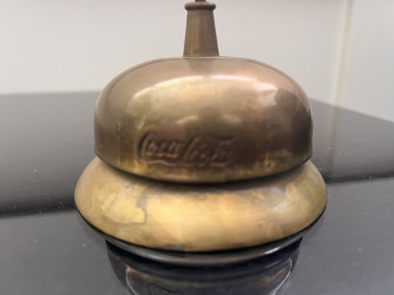 Image 1 of Antieke receptie of service bel Coca Cola 