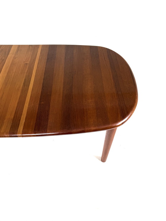 Image 1 of Vintage verlengbare Deense teakhouten eettafel ‘70
