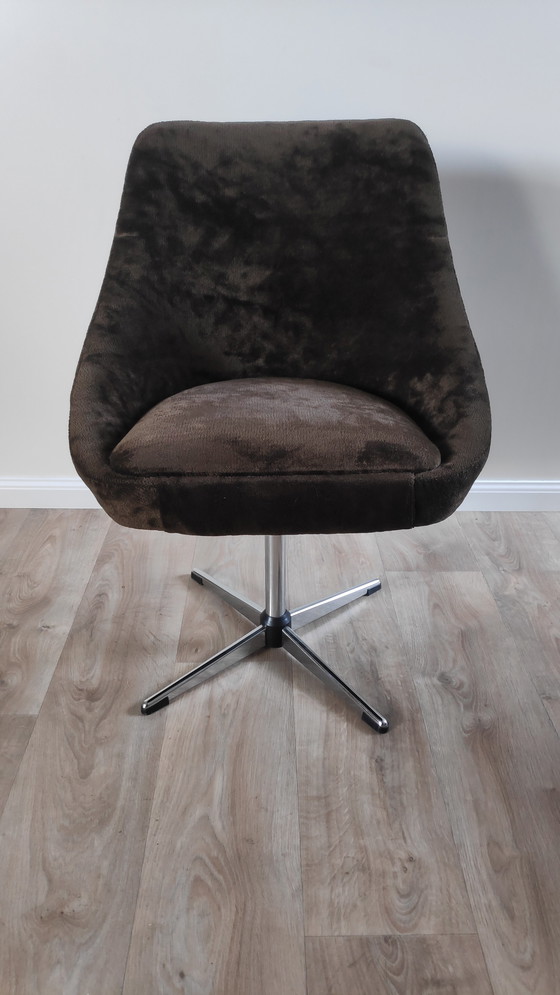 Image 1 of Vintage 70s Swivel Egg Chair – Brown / Very Dark Olive Green Textile