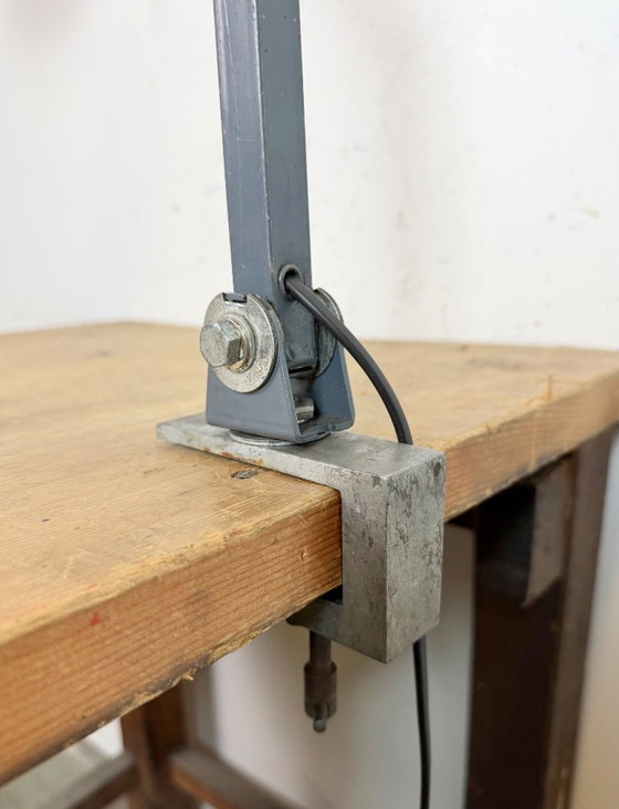 Image 1 of Industriële, grijze, verstelbare tafellamp van Memlite, jaren 60.