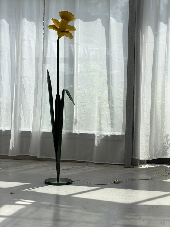 Image 1 of Mike Bliss Daffodil Pop Art Collectible Floorlamp for Bliss Flights of Fancy, Ltd. from the early 80s