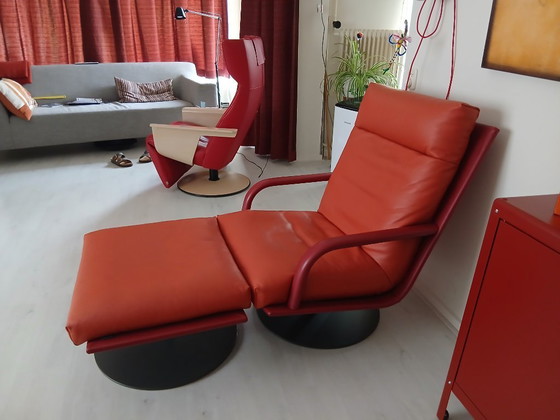 Leolux Kudo 2 Armchair with Ottoman – Leather (photo 3 of 6)