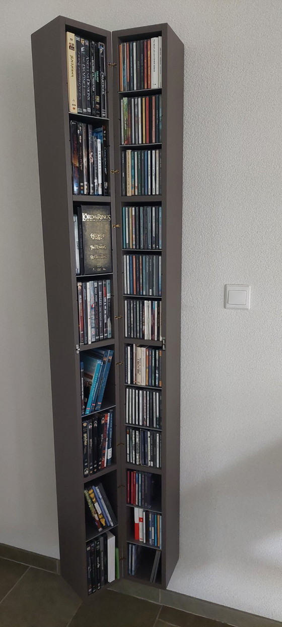 Image 1 of Mobiletto da parete per DVD e CD