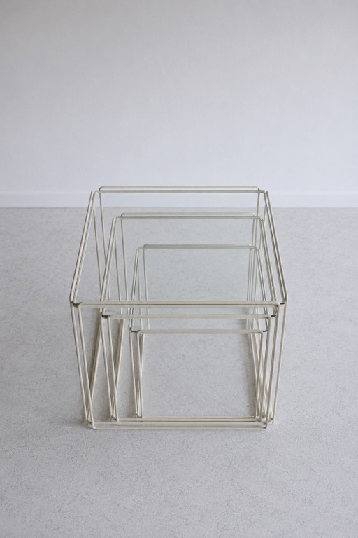 Ensemble de 3 tables d'appoint gigognes Isocele, Max Sauze