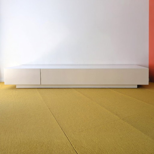 Meuble TV design - Finition laquée blanche - 2012